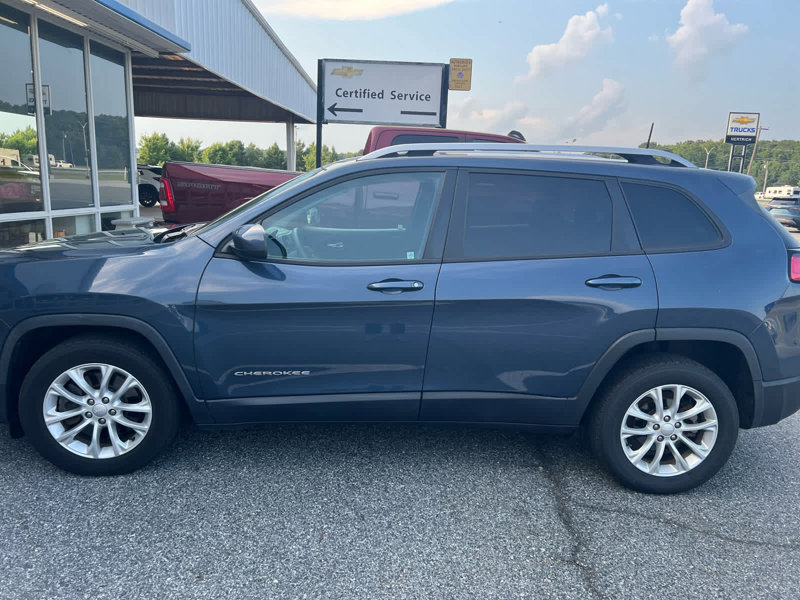 Used 2020 Jeep Cherokee Latitude image 1
