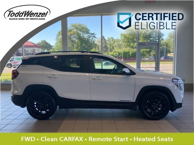 Certified 2022 GMC Terrain SLE w/ Driver Convenience Package image 1