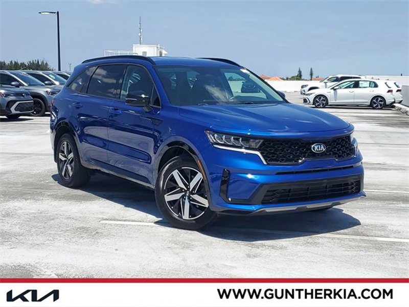 Certified 2021 Kia Sorento S image 1
