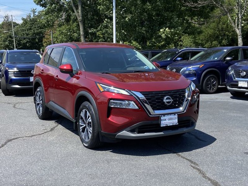 Certified 2022 Nissan Rogue SV image 1
