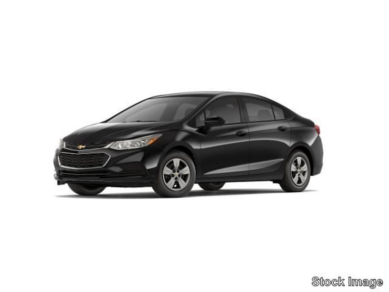 Used 2018 Chevrolet Cruze LS image 1