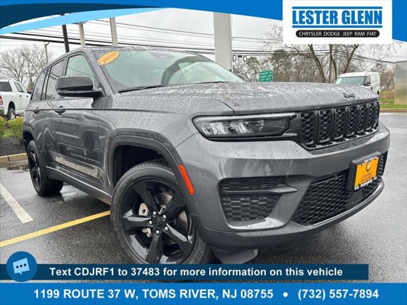 Certified 2022 Jeep Grand Cherokee Altitude image 1