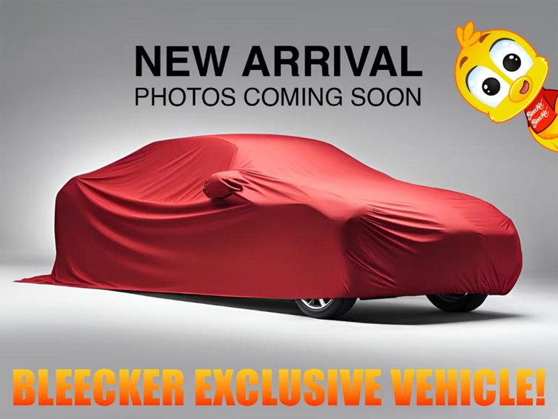 Used 2020 Toyota Yaris LE image 1