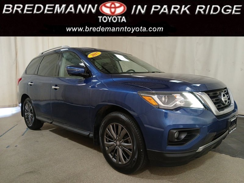 Used 2017 Nissan Pathfinder SL image 1