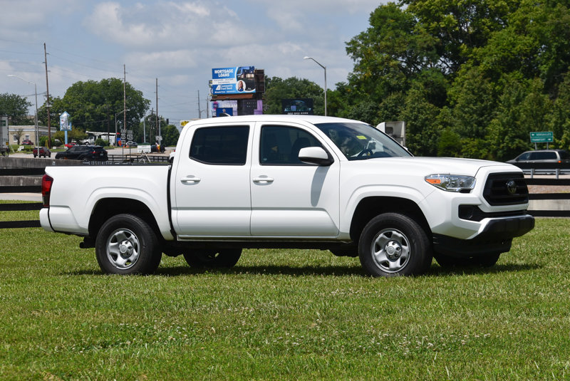 Certified 2022 Toyota Tacoma SR image 1