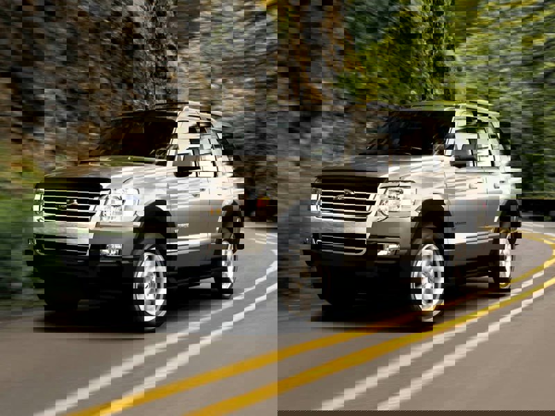Used 2007 Ford Explorer XLT image 1