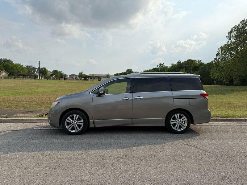 Used 2013 Nissan Quest SL image 1