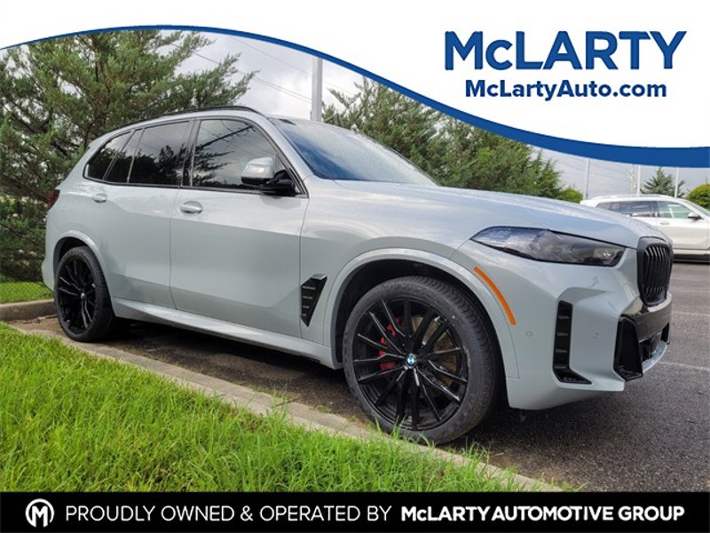 Certified 2025 BMW X5 xDrive40i w/ M Sport Package image 1