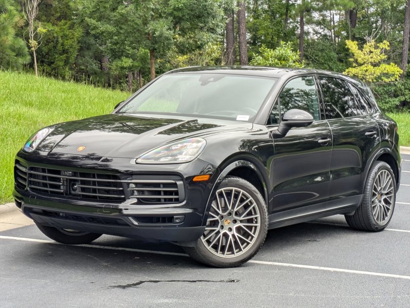 Certified 2022 Porsche Cayenne Platinum Edition image 1