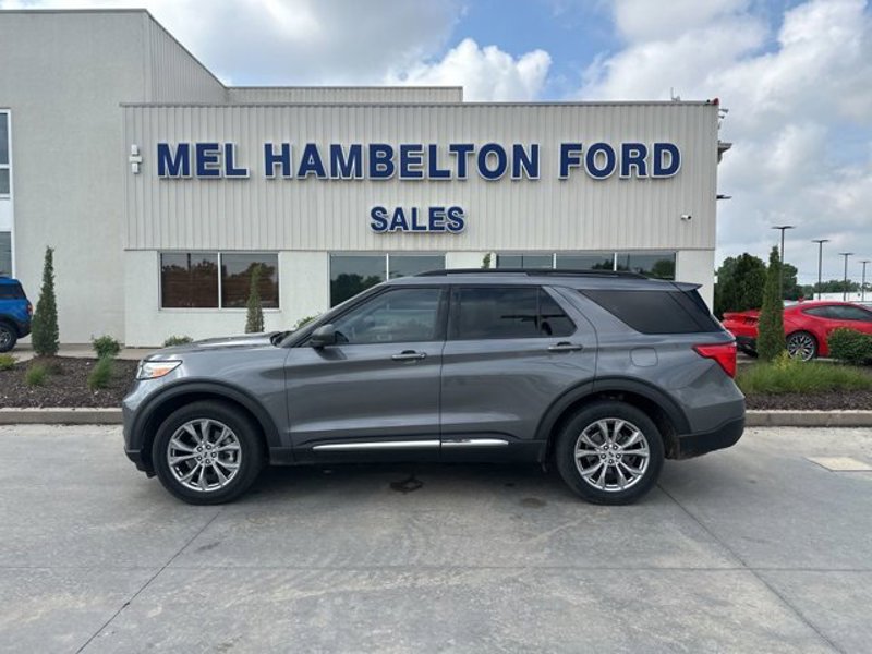 Certified 2021 Ford Explorer XLT w/ Equipment Group 202A image 1