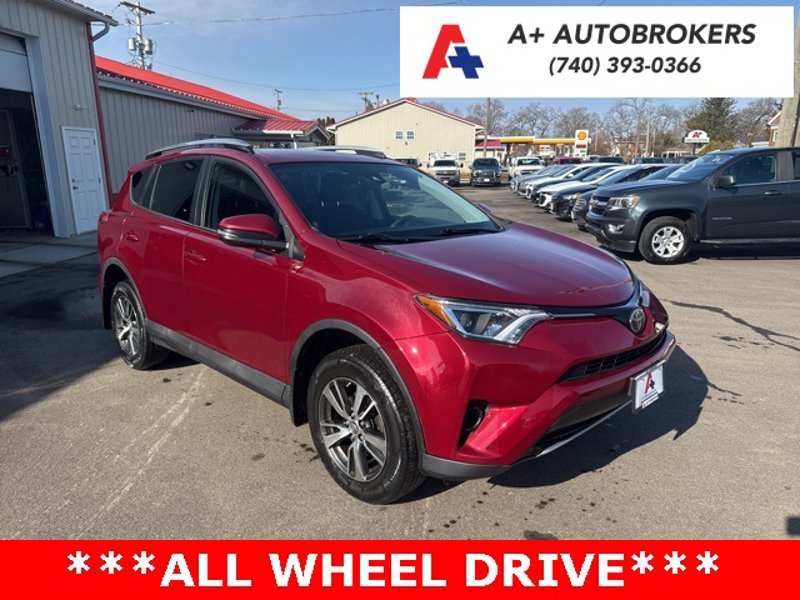 Used 2018 Toyota RAV4 XLE image 1