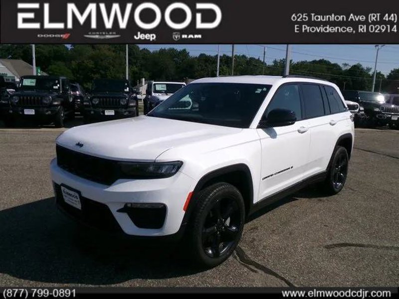 Certified 2024 Jeep Grand Cherokee Limited w/ Black Appearance Package image 1