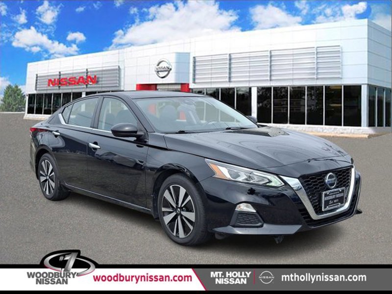 Certified 2022 Nissan Altima 2.5 SV image 1
