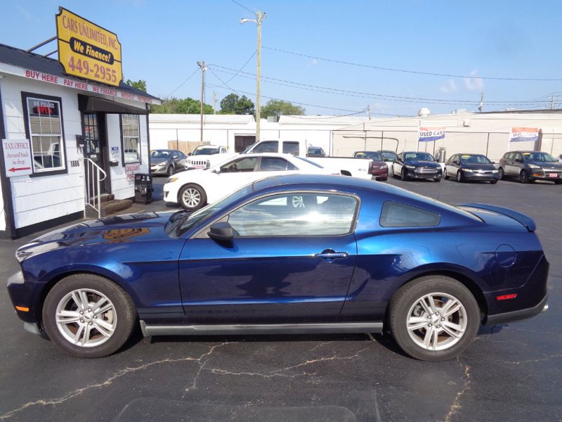 Used 2011 Ford Mustang Coupe w/ 101A Rapid Spec Order Code image 1