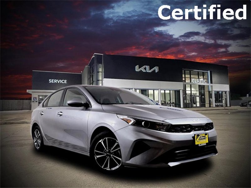Certified 2023 Kia Forte LXS image 1