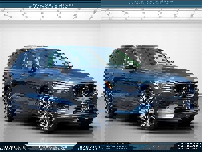 Certified 2023 Volvo V60 B5 Cross Country Plus w/ Climate Package image 1