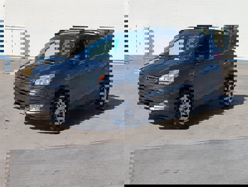 Used 2015 Ford Escape SE w/ Equipment Group 201A image 1
