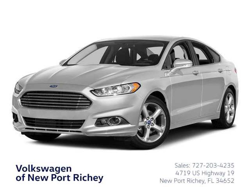 Used 2016 Ford Fusion SE image 1