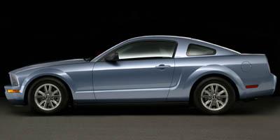 Used 2005 Ford Mustang Deluxe image 1